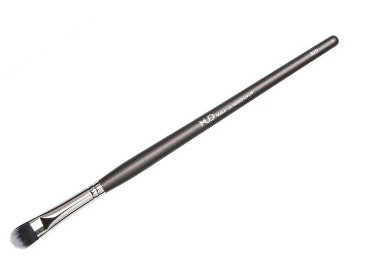 #320 Oval Shadow Brush