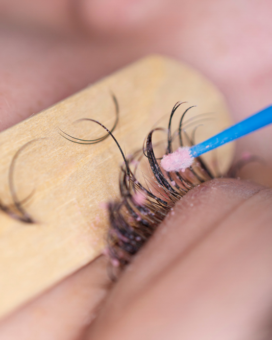 Lash Removal (30 mins)